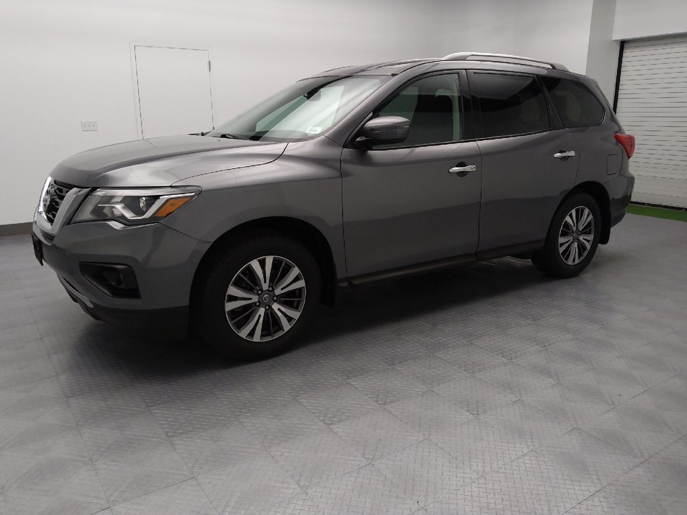 Used 2020 Nissan Pathfinder SV AWD/4WD image 2