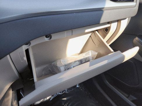 Used 2022 Ford Escape Titanium w/ Class II Trailer Tow Package image 49