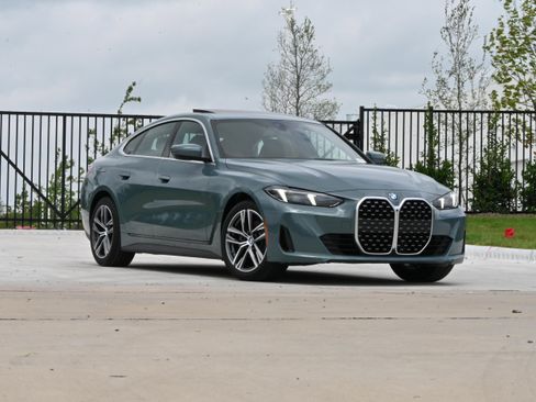 Certified 2025 BMW 430i w/ Premium Package RWD image 2