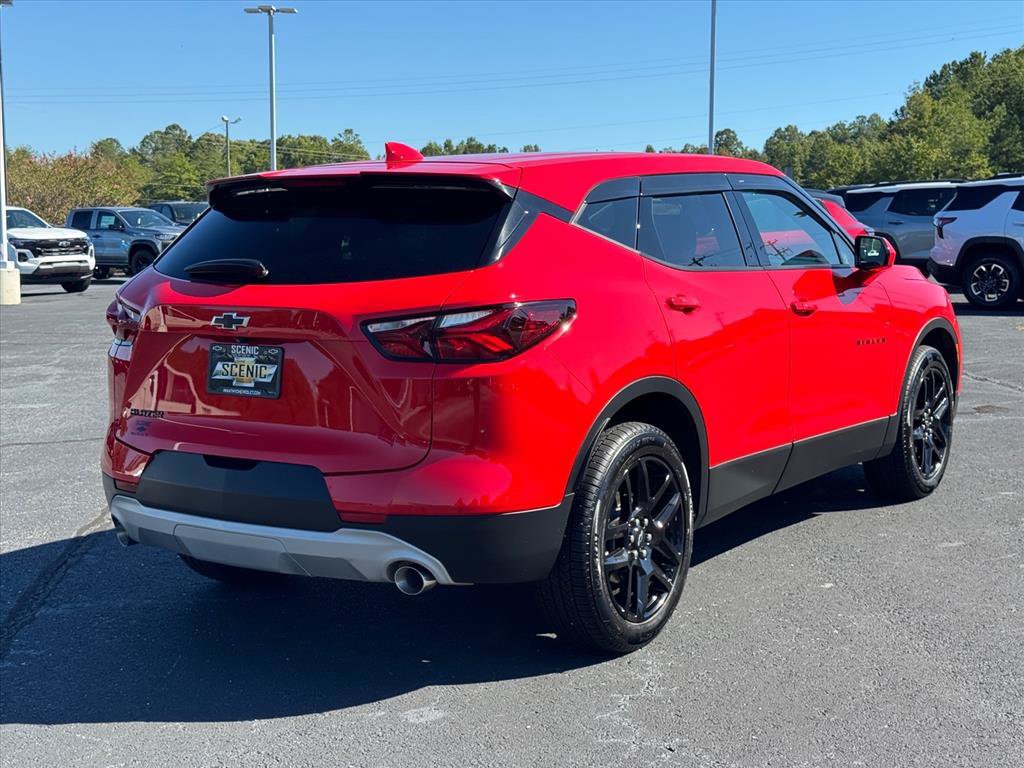 Used 2021 Chevrolet Blazer LT w/ LPO, Black Accent Package FWD image 3