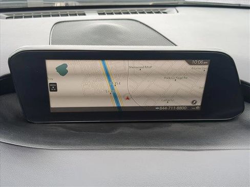 Used 2024 MAZDA MAZDA3 s image 13