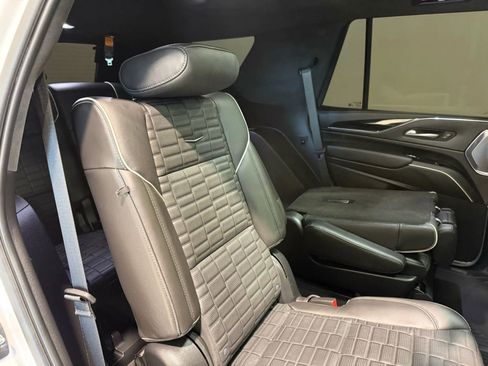 Used 2023 Cadillac Escalade V image 33