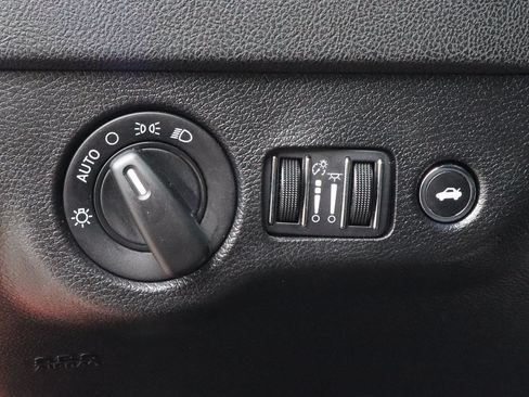 Used 2023 Dodge Charger SXT RWD image 15