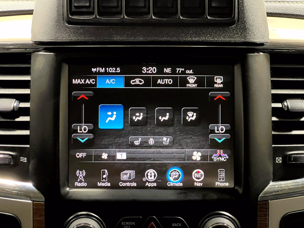 Used 2015 RAM 2500 Laramie AWD/4WD image 28