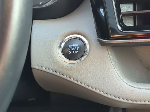 Used 2022 Toyota Highlander XLE image 20