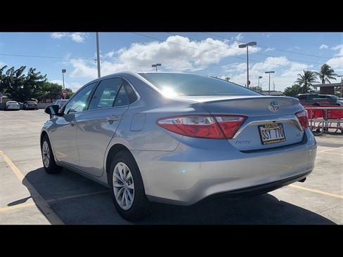 Used 2016 Toyota Camry LE FWD image 7