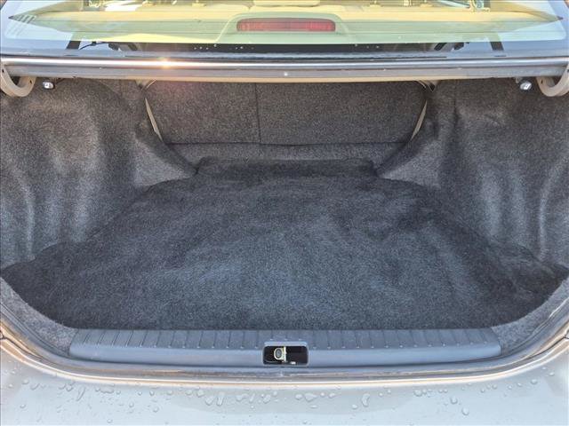 Used 2005 Toyota Corolla LE FWD image 6