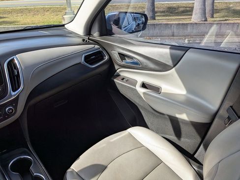 Used 2018 Chevrolet Equinox Premier image 19