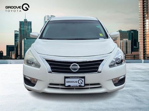 Used 2014 Nissan Altima 2.5 SV image 9