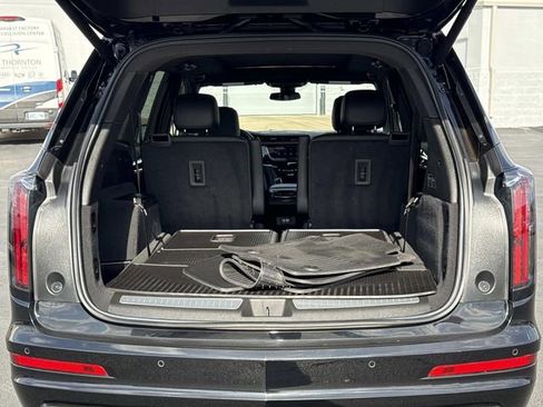 Used 2023 Cadillac XT6 Sport image 5