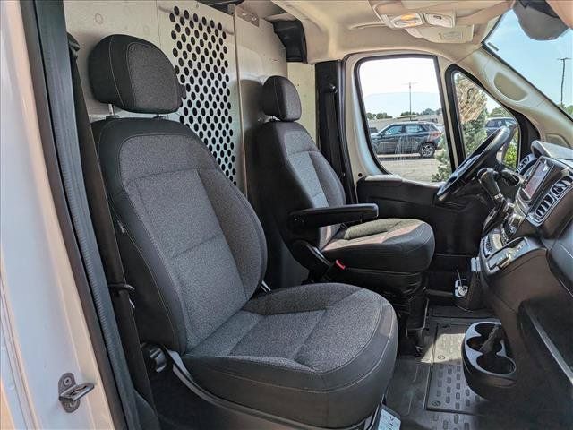 Used 2023 RAM ProMaster 2500 w/ Driver Convenience Group FWD image 12