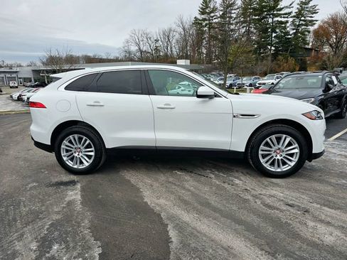 Used 2017 Jaguar F-PACE Prestige image 8