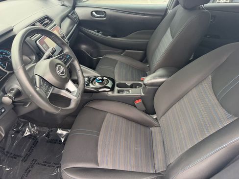 Certified 2023 Nissan Leaf SV Plus FWD image 13