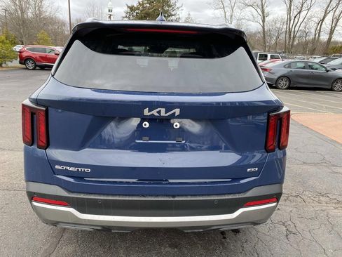 New 2026 Kia Sorento EX image 4