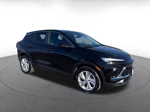 Used 2025 Buick Encore GX Preferred image 2