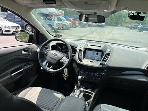 Used 2018 Ford Escape SE w/ SE Sport Appearance Package AWD/4WD image 13