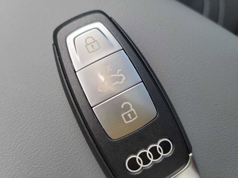 Certified 2026 Audi Q3 quattro 2.0T AWD/4WD image 32