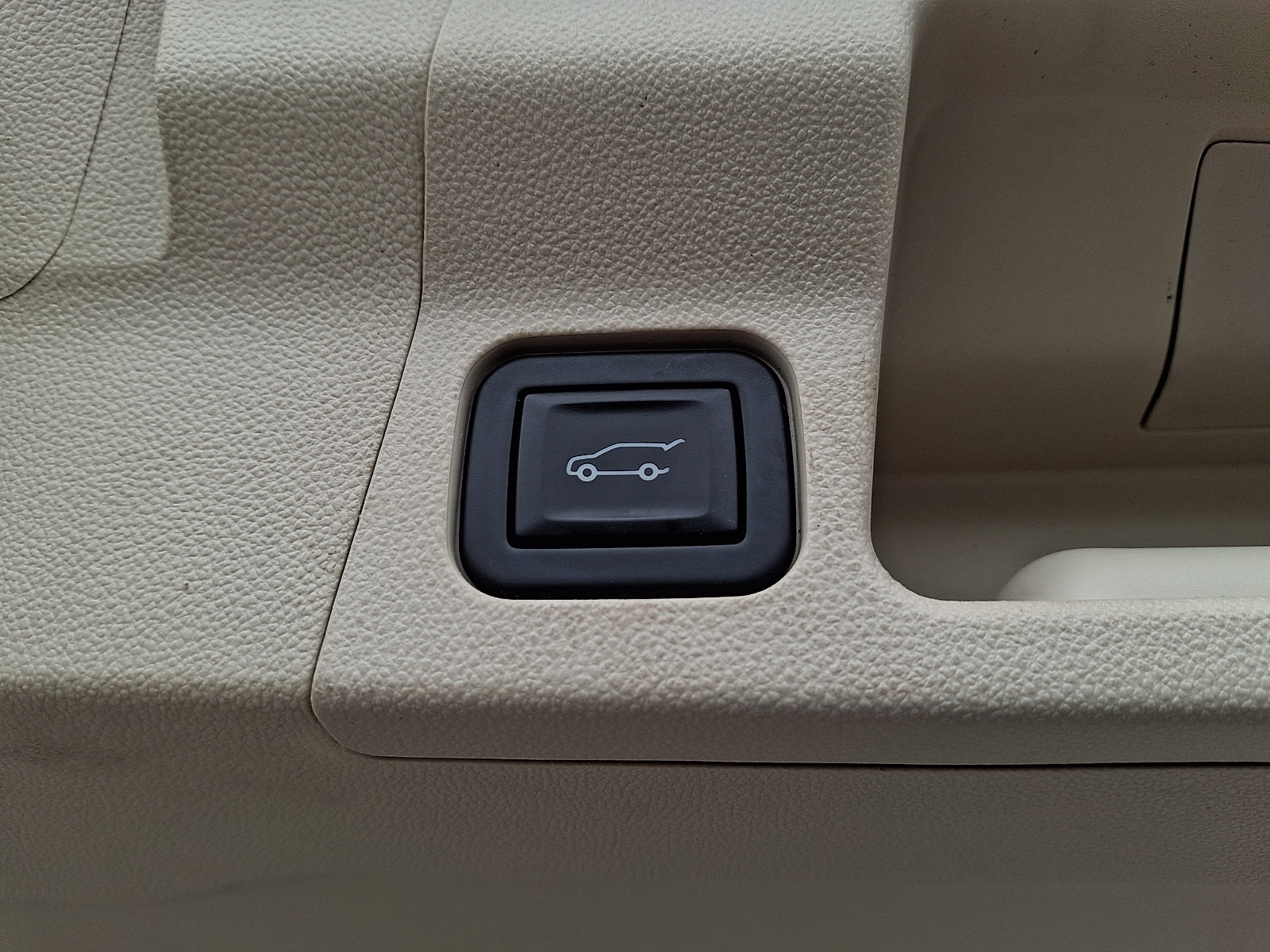 Used 2023 GMC Acadia Denali AWD/4WD image 29