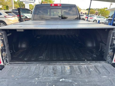 Used 2018 RAM 1500 Laramie AWD/4WD image 13
