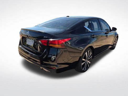 Used 2019 Nissan Altima 2.5 SR FWD image 5