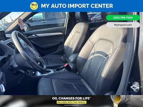 Used 2018 Audi Q3 2.0T Premium w/ Convenience Package AWD/4WD image 7