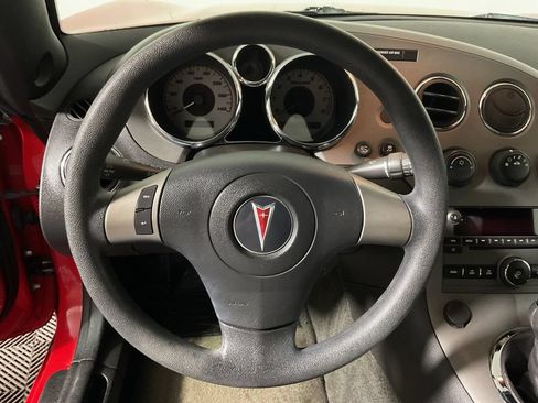 Used 2009 Pontiac Solstice Convertible w/ Preferred Package RWD image 20
