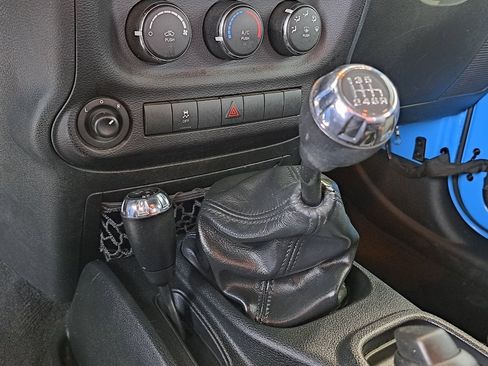 Used 2017 Jeep Wrangler Sport w/ Quick Order Package 23S image 16