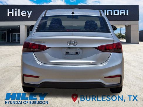 Used 2019 Hyundai Accent SE FWD image 5