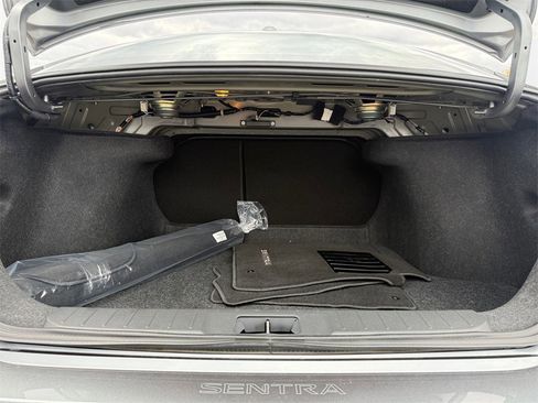 Certified 2025 Nissan Sentra SV image 18