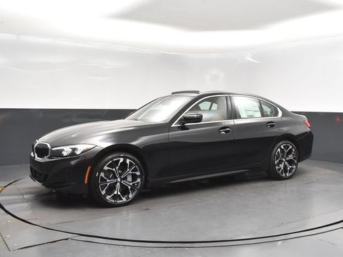 Used 2026 BMW 330i Sedan w/ Convenience Package RWD image 3