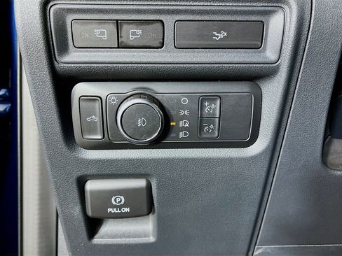 Used 2022 Ford F150 XLT w/ Equipment Group 302A High AWD/4WD image 13