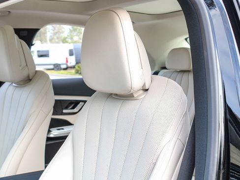 New 2026 Mercedes-Benz E 350 4MATIC Sedan image 19