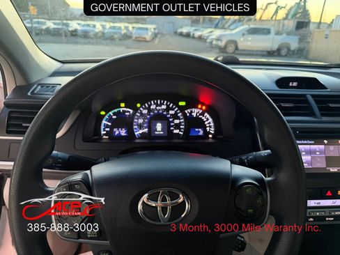 Used 2014 Toyota Camry LE w/ Fleet Convenience Package image 7