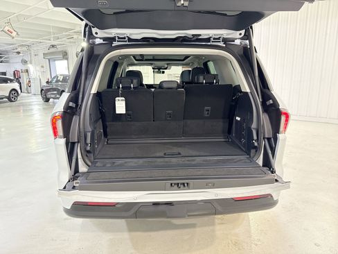 New 2025 Lincoln Navigator L Reserve image 29