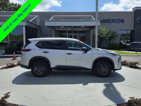 Used 2024 Nissan Rogue S FWD image 36