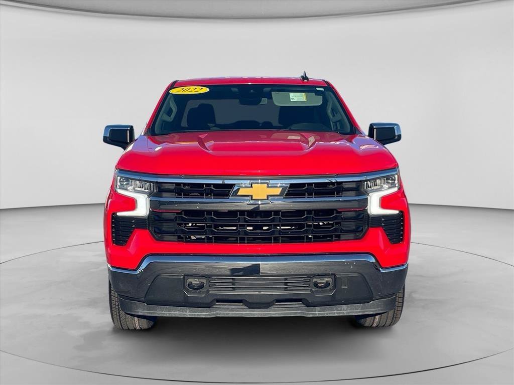 Used 2022 Chevrolet Silverado 1500 LT AWD/4WD image 2