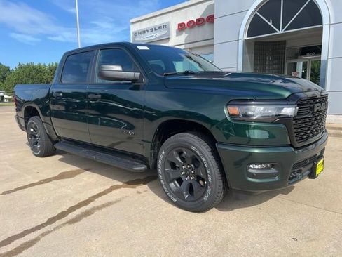 New 2026 RAM 1500 Express AWD/4WD image 4