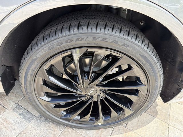 New 2027 Lincoln Aviator Reserve w/ Jet Appearance Package RWD image 33