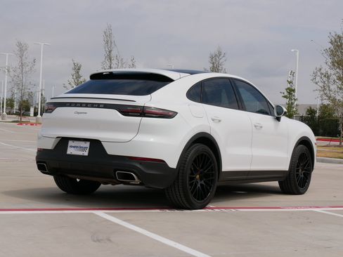 Used 2021 Porsche Cayenne Coupe AWD/4WD image 9