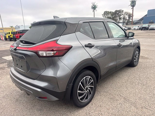 Used 2022 Nissan Kicks S FWD image 5