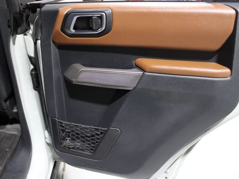 Used 2022 Ford Bronco Outer Banks AWD/4WD image 38