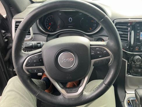 Used 2019 Jeep Grand Cherokee Limited w/ Luxury Group II image 16