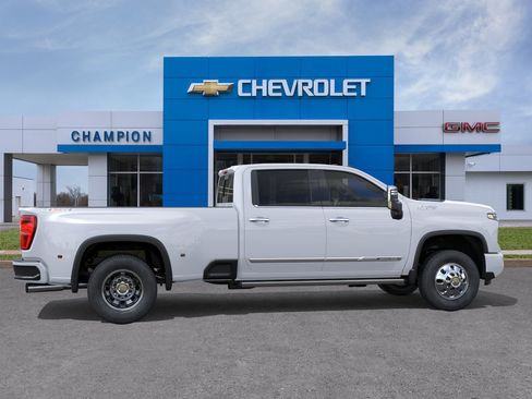 New 2026 Chevrolet Silverado 3500 High Country w/ High Country Premium Package AWD/4WD image 5