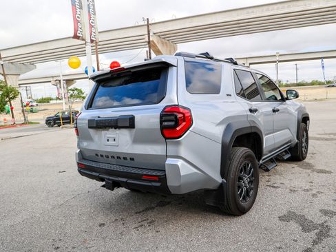 Used 2025 Toyota 4Runner SR5 image 7