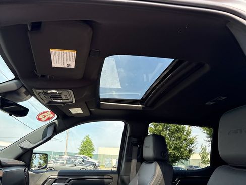 Certified 2025 GMC Sierra 1500 AT4 w/ AT4 Premium Package AWD/4WD image 16
