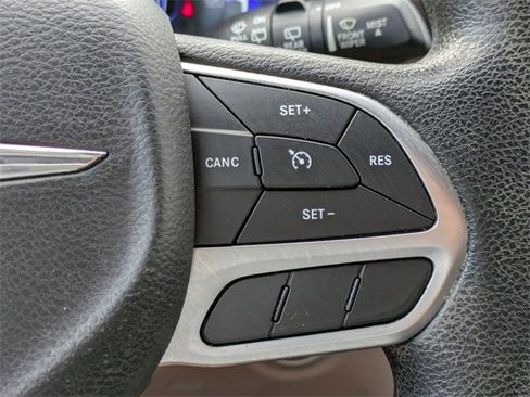 Used 2019 Chrysler Pacifica LX w/ Tire & Wheel Group image 27