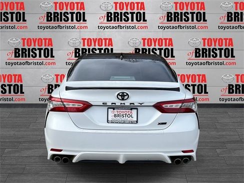 Used 2019 Toyota Camry XSE image 4