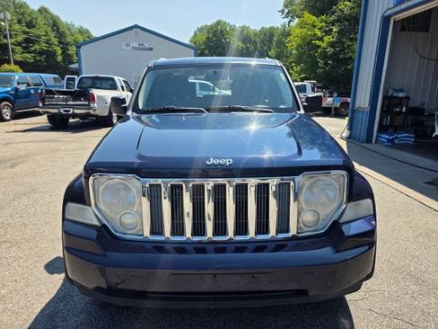 Used 2012 Jeep Liberty Sport AWD/4WD image 2