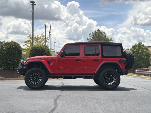 Used 2019 Jeep Wrangler Unlimited Rubicon AWD/4WD image 14
