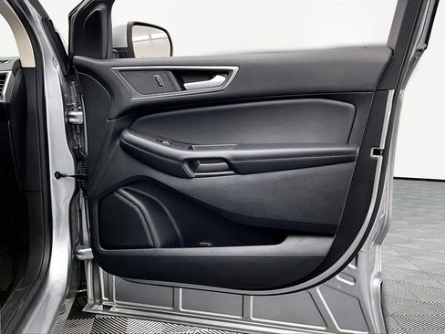 Used 2022 Ford Edge SEL w/ Convenience Package image 24